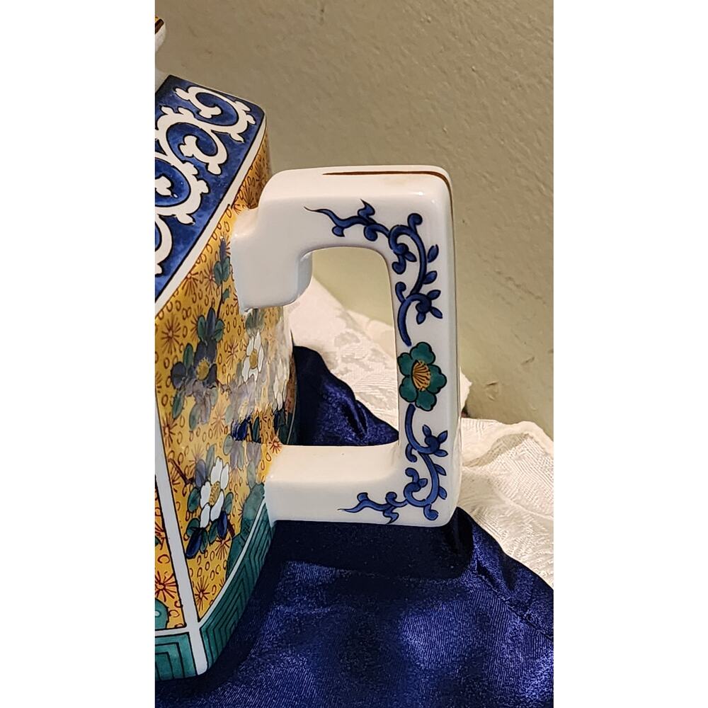 Vintage Kutani Takahashi Daiichi Toki Early 1970's Gorgeous Vase and Teapot - Picture 3 of 11